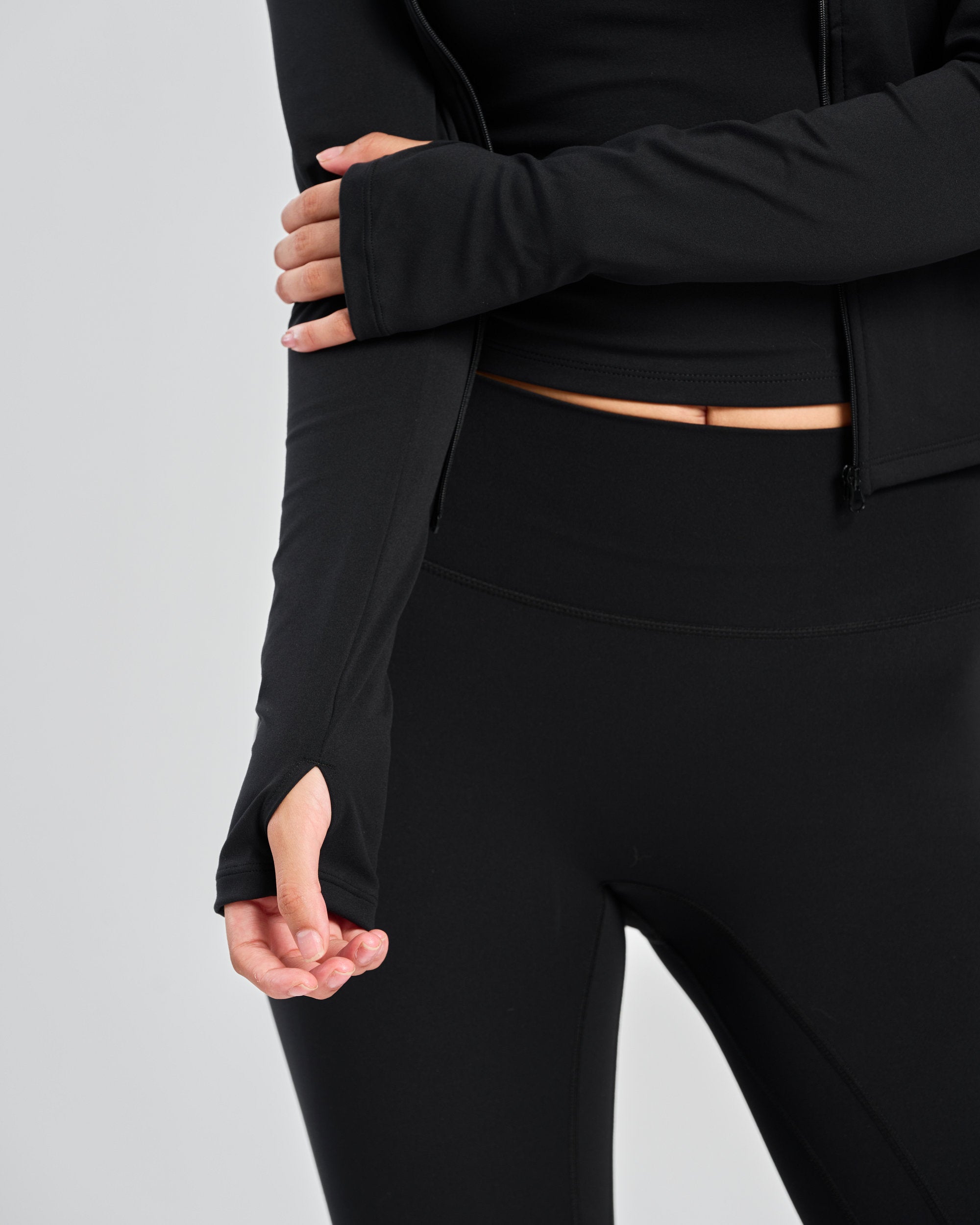 Nestle - Black (Đen) - view 4